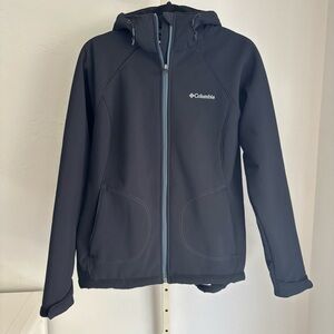 NWOT Columbia Women’s Omni-wind Softshell Phurtec Black Hooded Jacket, Large